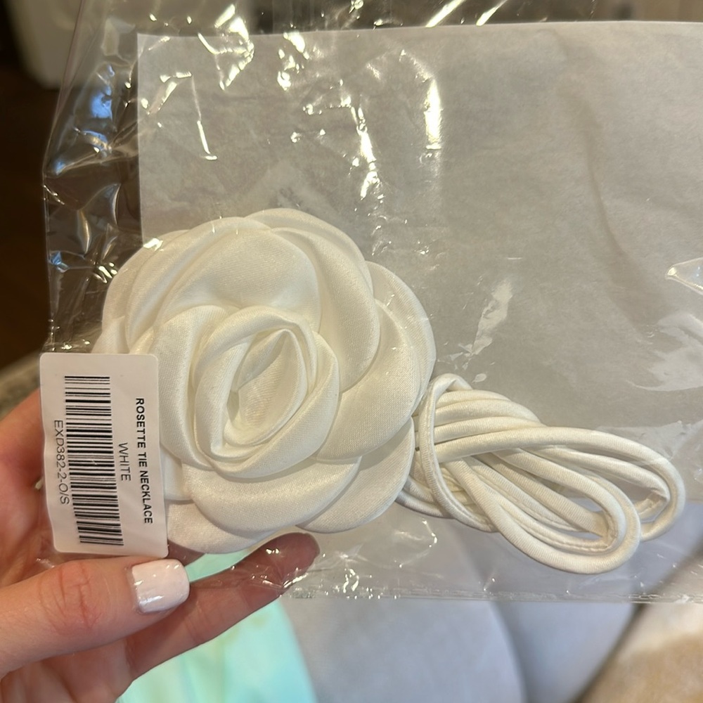 NECK TIE ROSES!